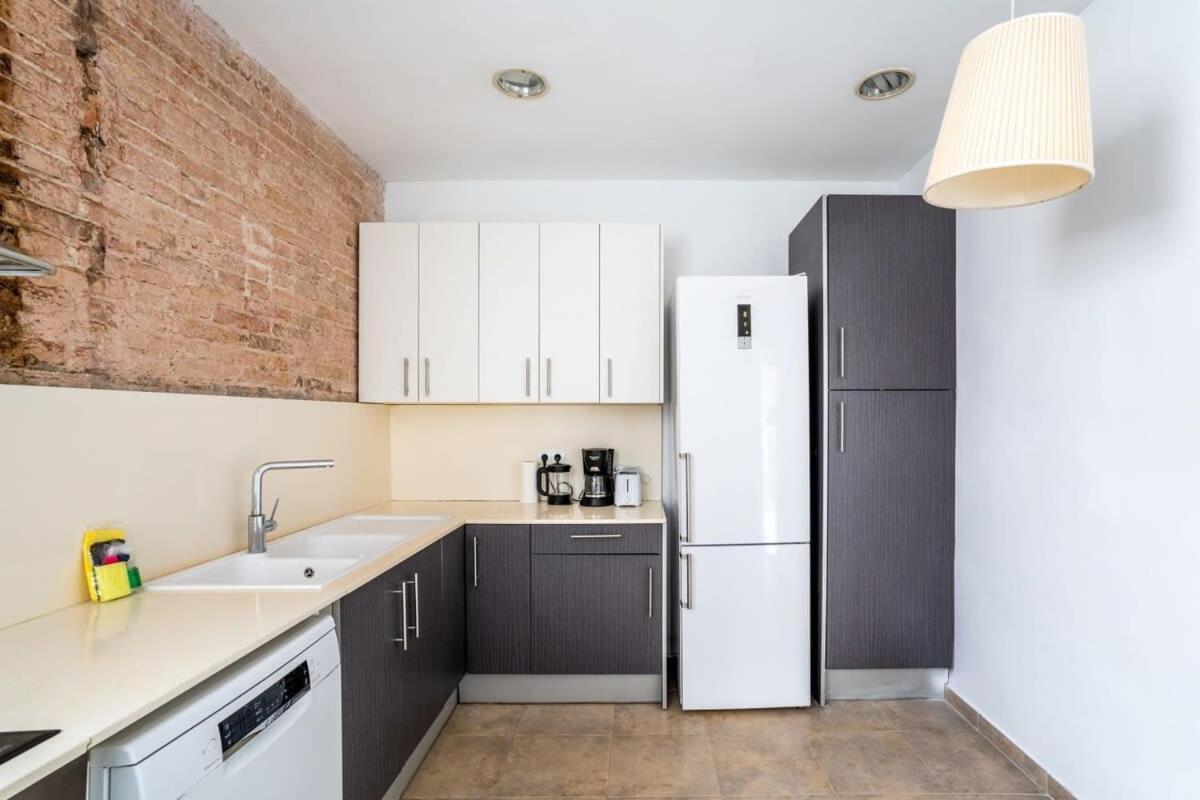 Appartement Gran Via Historic Catalan 4bd Only For Families Or Business Groups