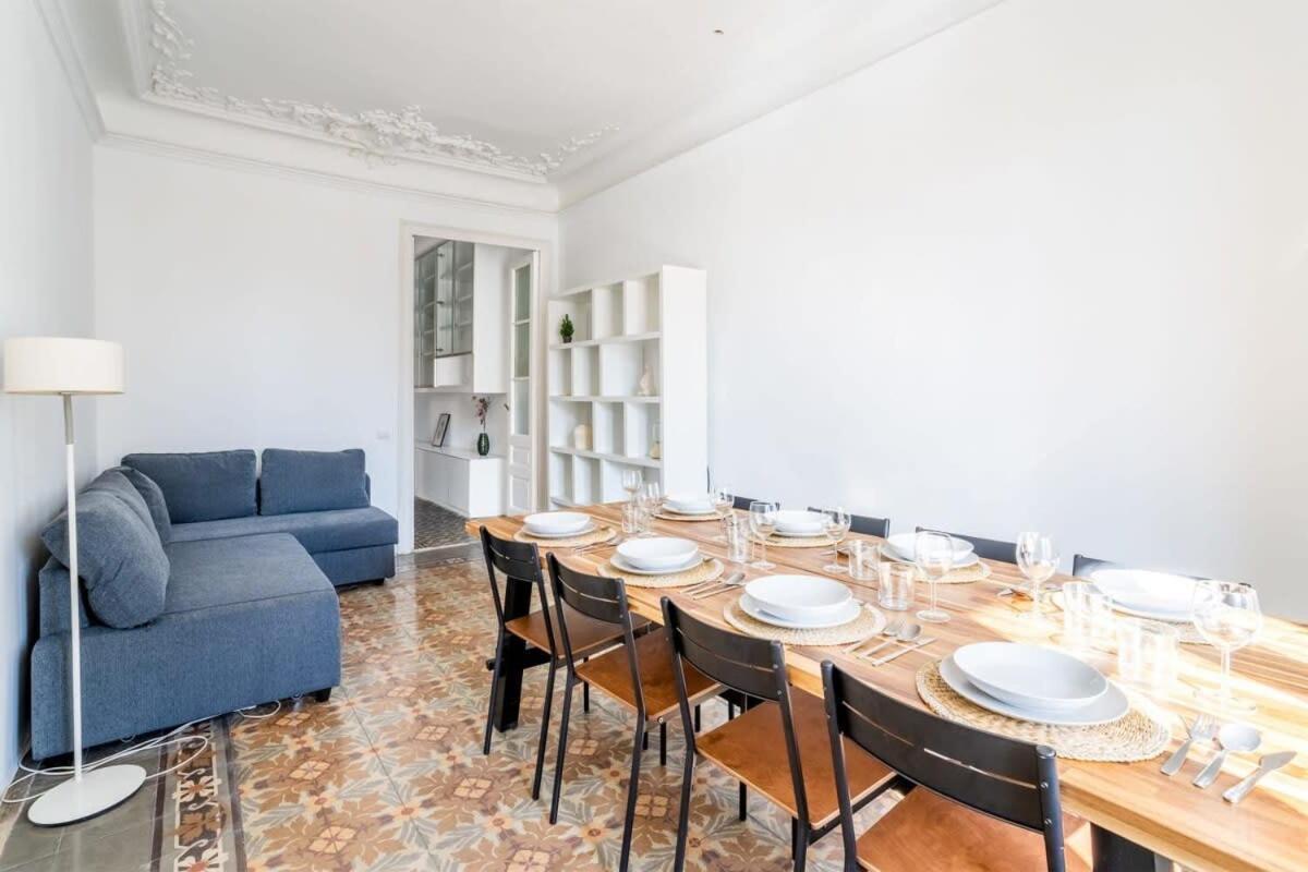 Appartement Gran Via Historic Catalan 4bd Only For Families Or Business Groups