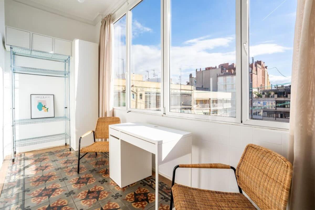 Gran Via Historic Catalan 4bd Only For Families Or Business Groups * Barcelone